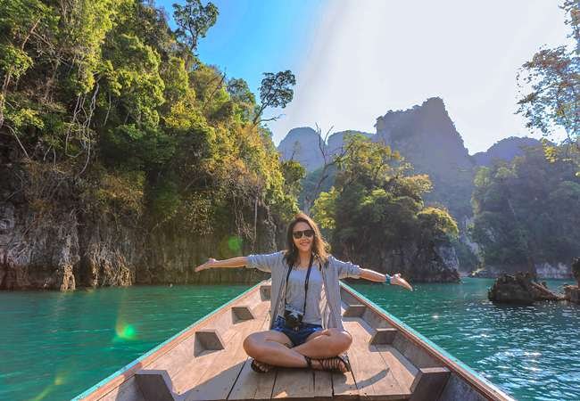 WHY TRAVELLING IS IMPORTANT IN LIFE  ?